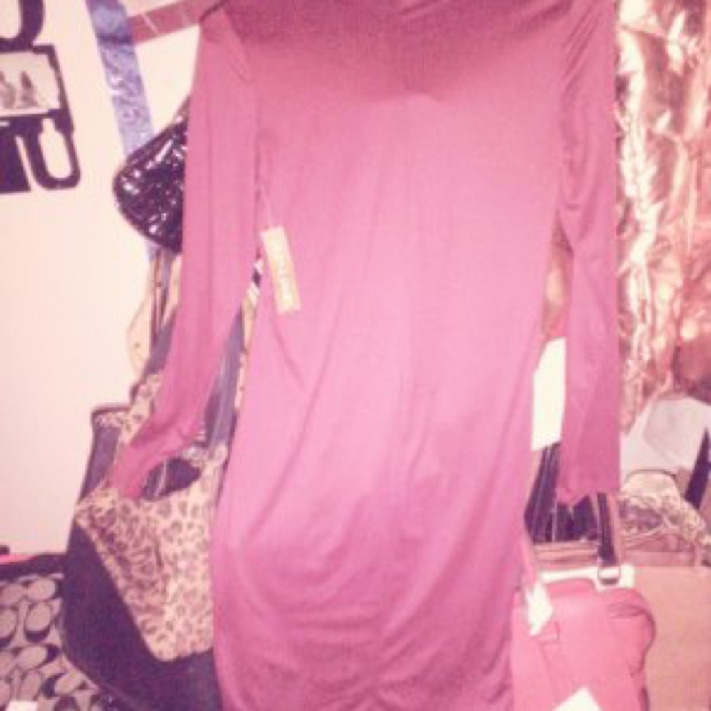 Dress - Picture 3 of 3